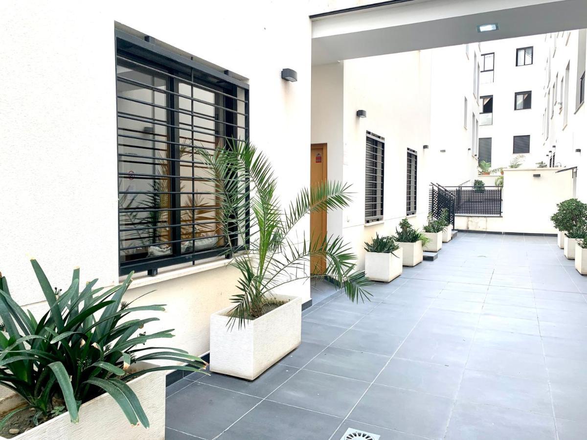 Homely Malaga Refino Oriental Exteriér fotografie